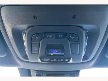 Toyota C-HR 1.8 Hybrid Design 5dr CVT