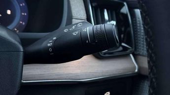 Volvo XC90 2.0 B5P Ultra Dark 5dr AWD Geartronic