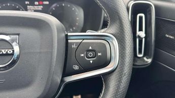 Volvo XC40 2.0 D4 [190] First Edition 5dr AWD Geartronic