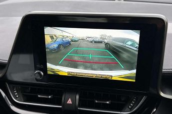 Toyota C-HR 1.8 Hybrid Design 5dr CVT