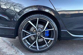 Volkswagen Golf Estate 2.0 TSI R 4Motion 5dr DSG