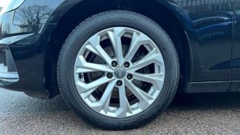 Audi A4 Avant 30 TDI Technik 5dr S Tronic