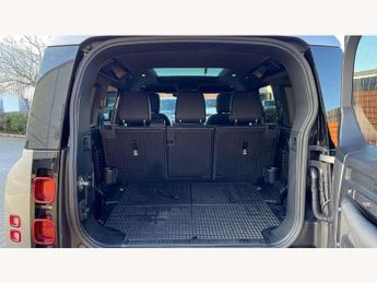 Land Rover Defender 3.0 D300 X-Dynamic SE 110 5dr Auto [7 Seat]