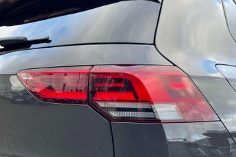 Volkswagen Golf 2.0 TDI 150 R-Line 5dr DSG