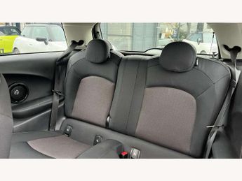 MINI Hatchback 1.5 Cooper Classic 3dr Auto