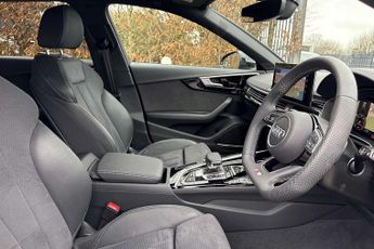 Audi A4 Avant 35 TDI Black Edition 5dr S Tronic
