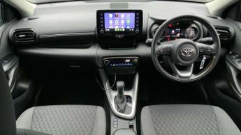 Toyota Yaris 1.5 Hybrid Design 5dr CVT