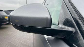 Jaguar F-Pace 3.0 D300 R-Dynamic HSE 5dr Auto AWD