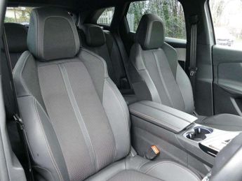 Peugeot 3008 1.2 Hybrid 136 GT 5dr e-DSC6