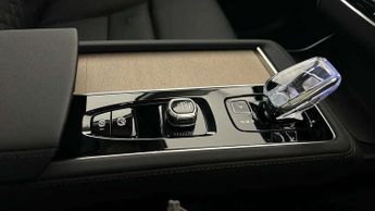 Volvo XC90 2.0 B5P Plus Dark 5dr AWD Geartronic
