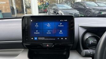 Toyota Yaris 1.5 Hybrid Excel 5dr CVT