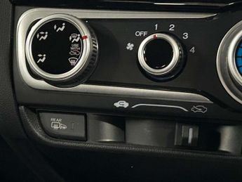 Honda Jazz 1.3 i-VTEC SE Navi 5dr CVT