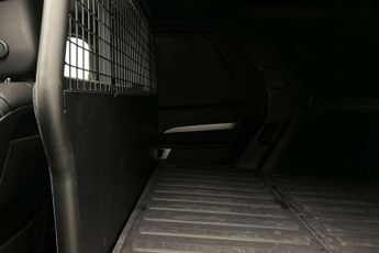 Land Rover Discovery 3.0 D300 Dynamic HSE Commercial Auto