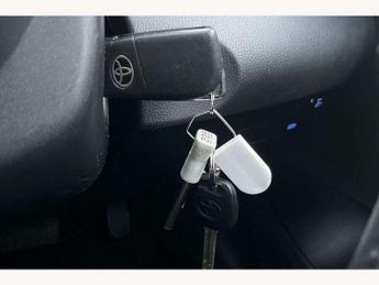 Toyota Yaris 1.5 Hybrid Icon 5dr CVT