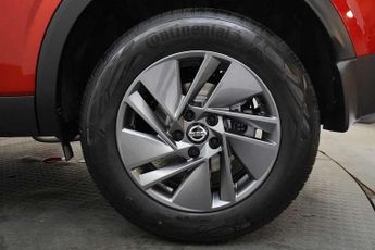 Nissan Qashqai 1.3 DiG-T MH 158 Acenta Premium 5dr Xtronic