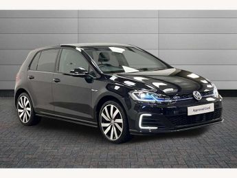 Volkswagen Golf 1.4 TSI GTE Advance 5dr DSG