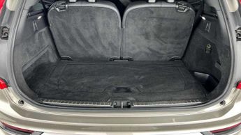 Volvo XC90 2.0 B5D [235] R DESIGN 5dr AWD Geartronic