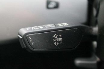 Audi A4 Avant 35 TFSI Technik 5dr S Tronic