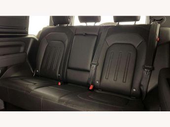 Land Rover Defender 3.0 D250 X-Dynamic S 90 3dr Auto