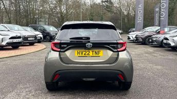 Toyota Yaris 1.5 Hybrid Design 5dr CVT