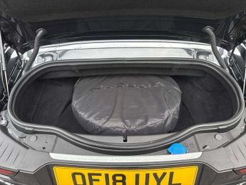 Jaguar F-Type 2.0 R-Dynamic 2dr Auto