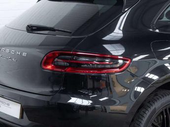 Porsche Macan Turbo 5dr PDK