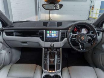 Porsche Macan Turbo 5dr PDK