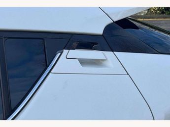 Toyota C-HR 1.8 Hybrid Design 5dr CVT