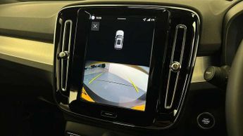 Volvo XC40 2.0 B3P Plus Dark 5dr Auto