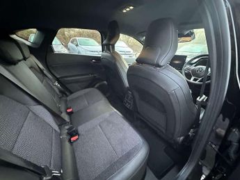 Renault Captur 1.6 E-Tech full hybrid 145 Rive Gauche 5dr Auto