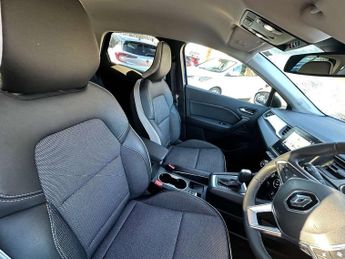 Renault Captur 1.6 E-TECH Hybrid 145 SE Edition 5dr Auto