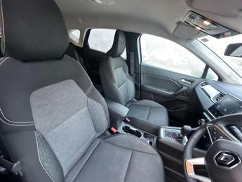 Renault Captur 1.6 E-Tech full hybrid 145 Evolution 5dr Auto