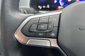 Volkswagen T-Roc 1.5 TSI Life 5dr DSG