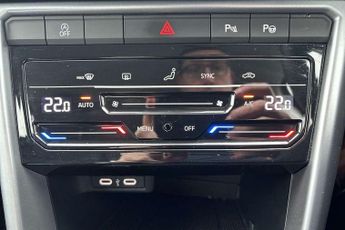 Volkswagen T-Roc 1.5 TSI Life 5dr DSG