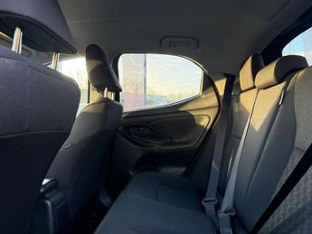 Toyota Yaris 1.5 Hybrid Design 5dr CVT