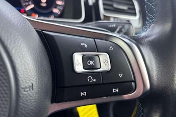 Volkswagen Golf GTE 1.4 TSI GTE Advance 5dr DSG