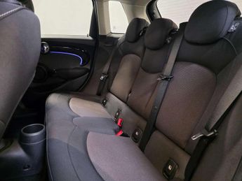 MINI Hatchback 5dr 1.5 Cooper Classic Premium 5dr Auto