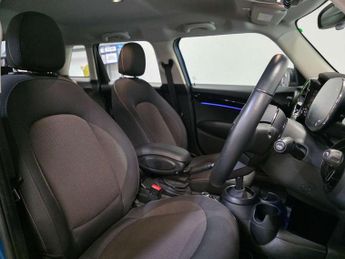 MINI Hatchback 5dr 1.5 Cooper Classic Premium 5dr Auto
