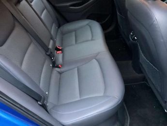 Hyundai IONIQ 1.6 GDi Hybrid Premium SE 5dr DCT