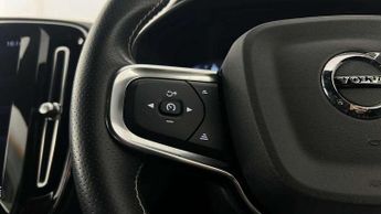 Volvo XC40 Recharge 1.5 T5 Recharge PHEV R DESIGN 5dr Auto