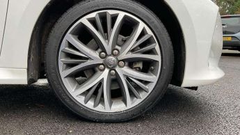 Toyota Yaris 1.5 Hybrid Excel 5dr CVT