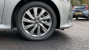Toyota Yaris 1.5 Hybrid Icon 5dr CVT