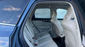 Volvo XC60 2.0 T8 Recharge PHEV Inscription Pro 5dr AWD Auto