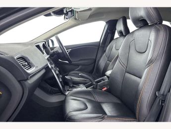 Volvo V40 Cross Country T3 [152] Cross Country Pro 5dr Geartronic