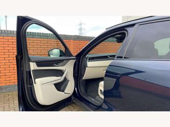 Jaguar F-Pace 2.0 P400e R-Dynamic HSE Black 90th Anniv 5dr Auto