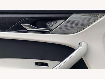 Jaguar F-Pace 2.0 P400e R-Dynamic HSE Black 90th Anniv 5dr Auto