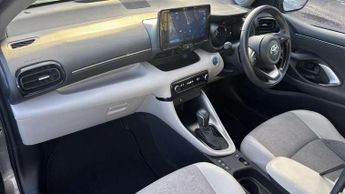 Toyota Yaris 1.5 Hybrid Excel 5dr CVT