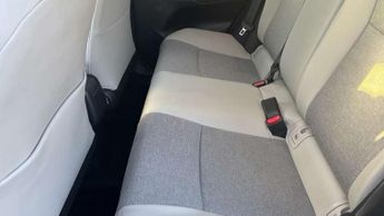 Toyota Yaris 1.5 Hybrid Excel 5dr CVT