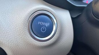 Toyota Yaris 1.5 Hybrid Excel 5dr CVT