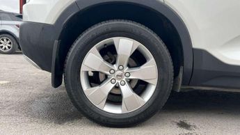 Volvo XC40 1.5 T3 [163] Momentum Pro 5dr Geartronic